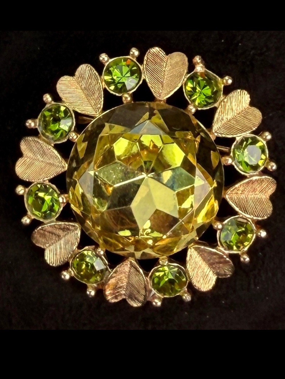Beautiful, vintage Avon, aged goldtone, green, yellow bling brooch pin